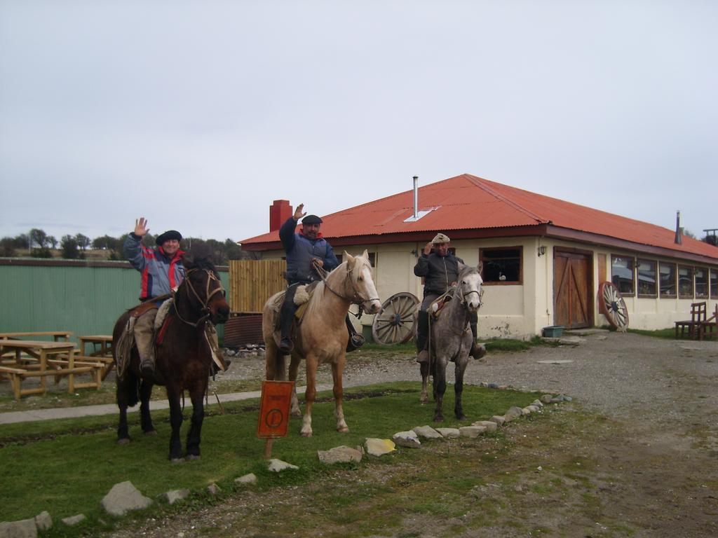Estancia Rio De Los Ciervos Punta Arenas Eksteriør billede